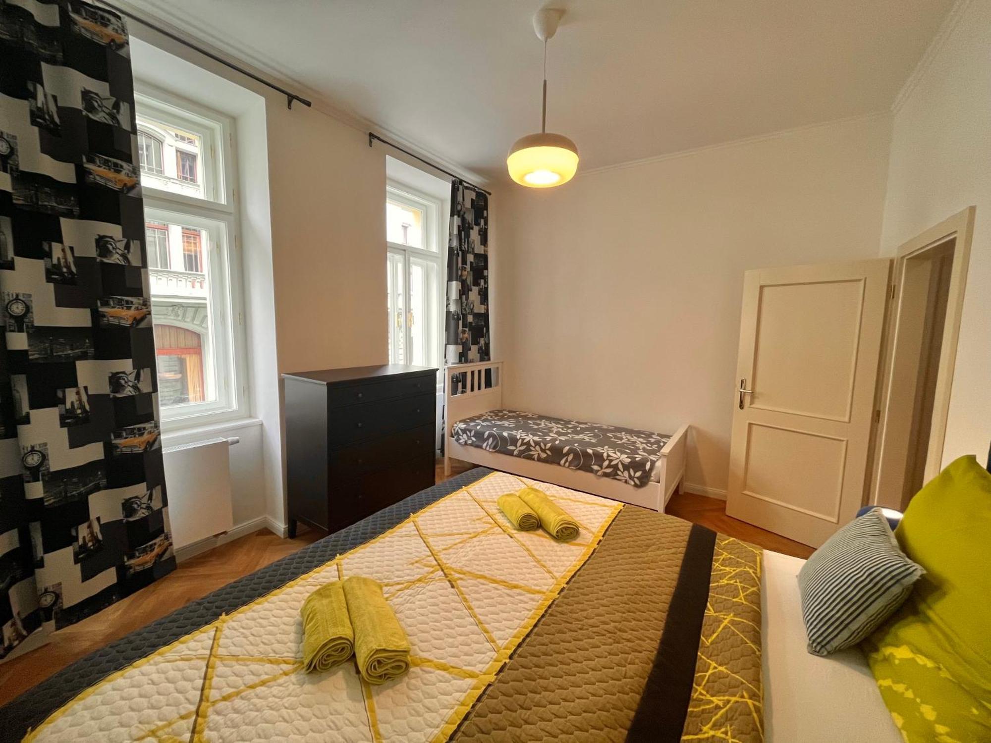 Apartment Riverbridge Prag